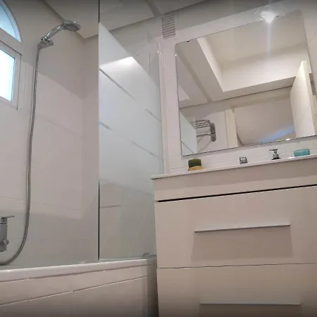 Appartamento Bonito Apartamento Con Terraza A 5 Min De La Playa En